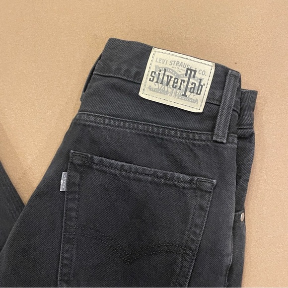 Women’s Levi’s Silvertab ‘94 Baggy Distressed Black Wash Jeans Size 25 - Picture 2 of 15